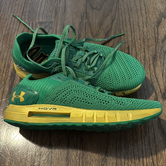 Under Armour Shoes - Picture 4 of 4